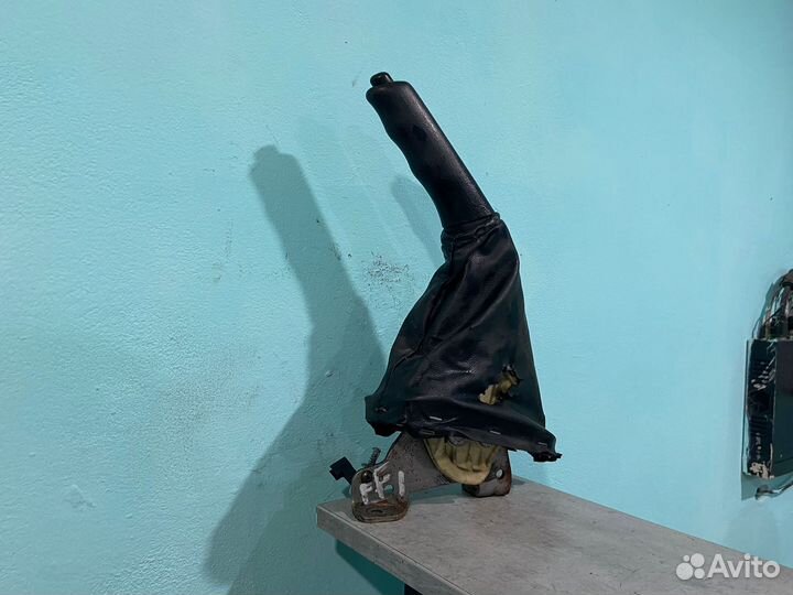 Ручник Ford Focus 1