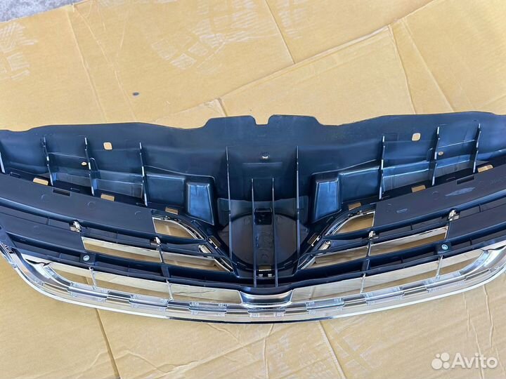 Решетки на бампер Toyota corolla 151