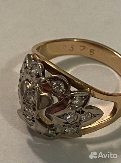 Золотое кольцо с бриллиантами 583п