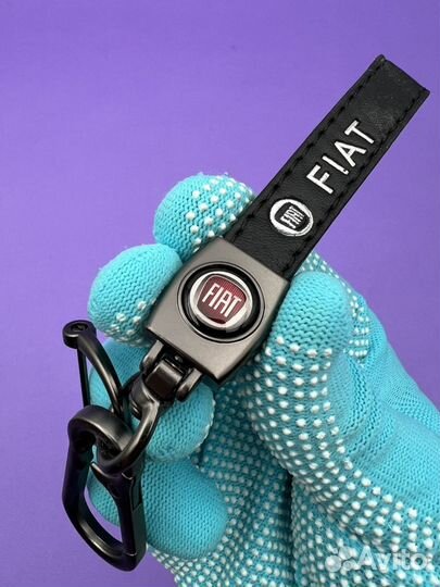 Брелок для ключей эмблема Fiat надпись Фиат