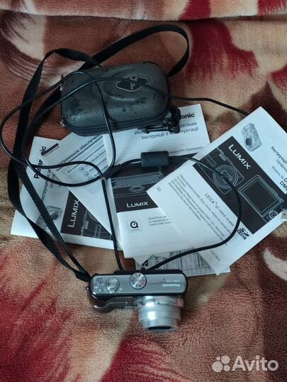 Цифровая фотокамера