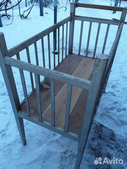 Детская кроватка