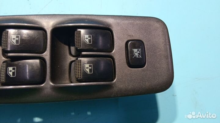 Блок управления стеклоподъёмниками Hyundai Elantra