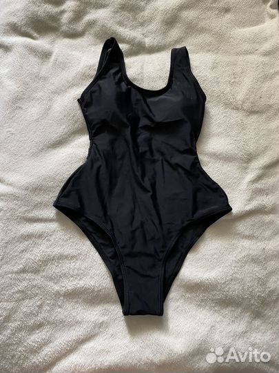 Слитный купальник