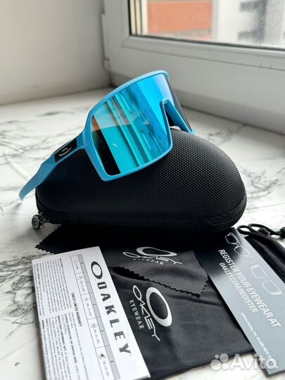 Oakley Sutro очки для спорта голубые Limited