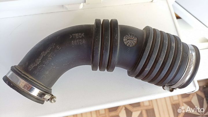 Патрубок воздушного фильтра Ford focus 2