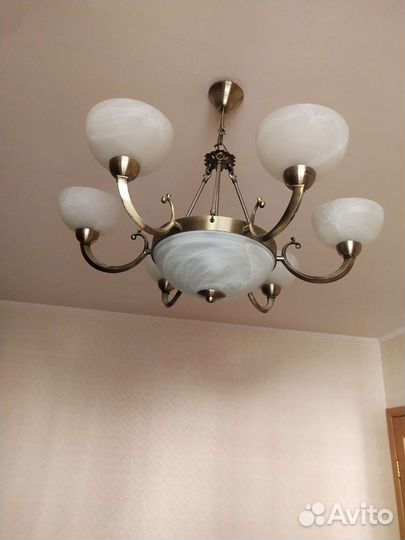 Люстра потолочная бу в отличном состоянии