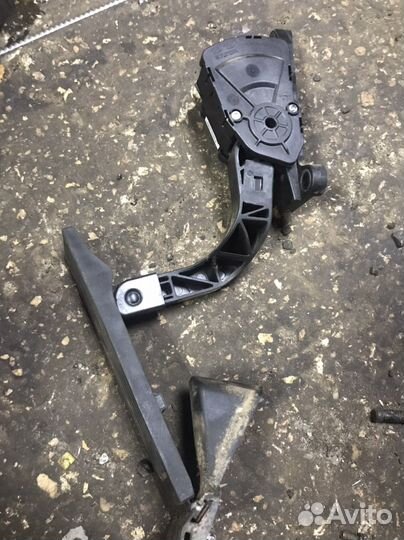 Педаль акселератора KIA Sportage 3