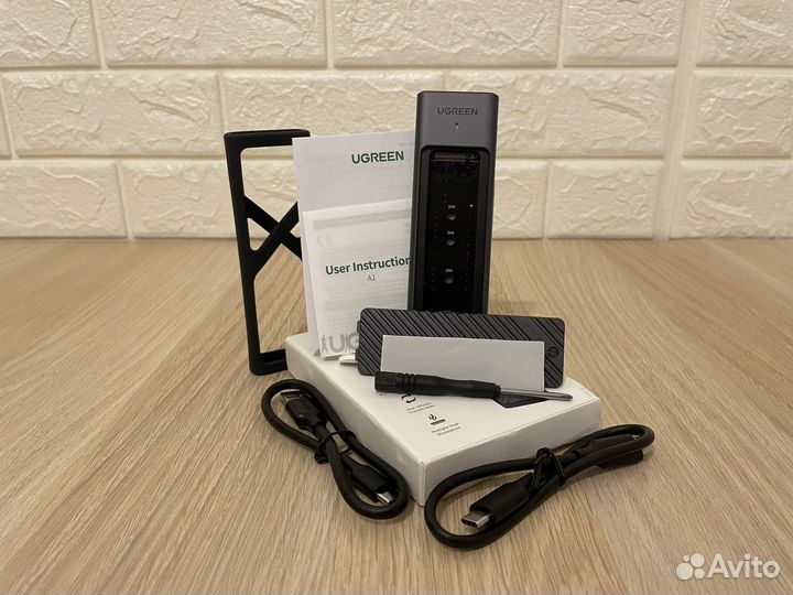 Внешний корпус/бокс для SSD M.2 NVMe/Sata Ugreen