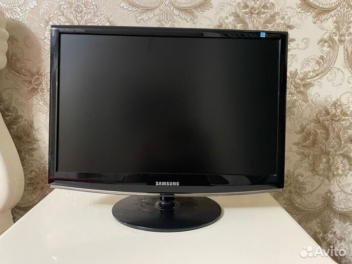 Монитор Samsung