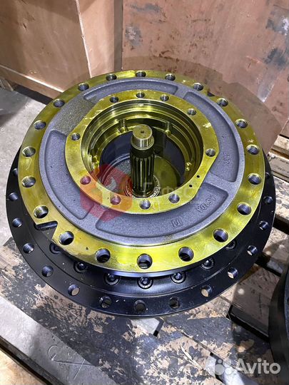 Бортовой редуктор Doosan S420LC-V