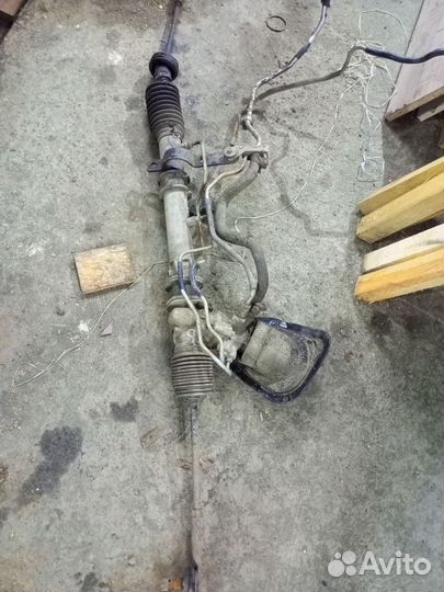 Рулевая рейка primera p11