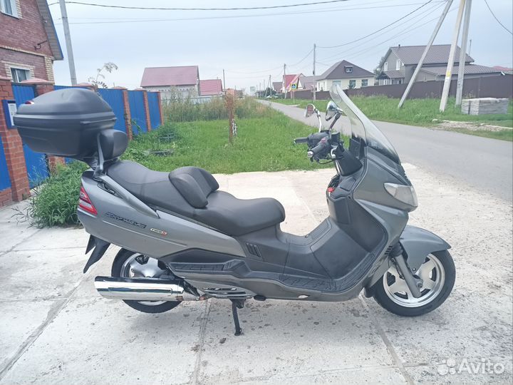 Suzuki sky wave