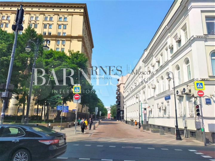 Б.Толмачесвский пер. 4с1, 174 кв.м. Street