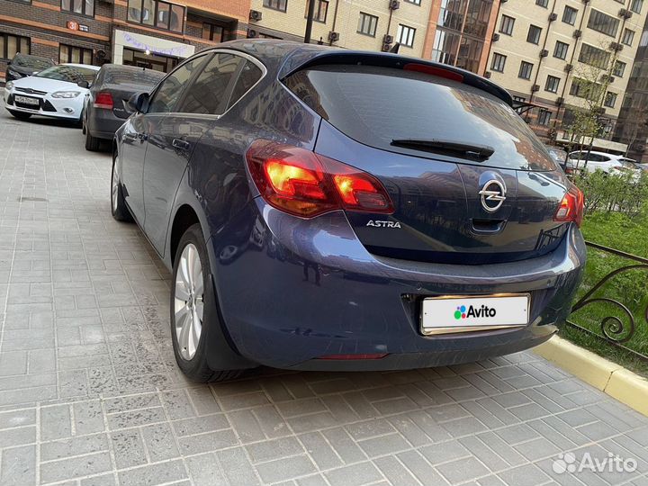 Opel Astra 1.6 МТ, 2012, 27 500 км