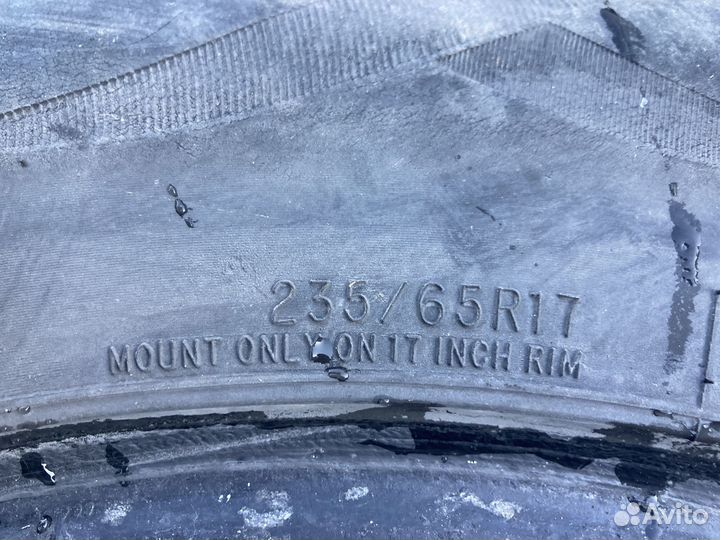 Cooper CS4 Touring 235/65 R17 104