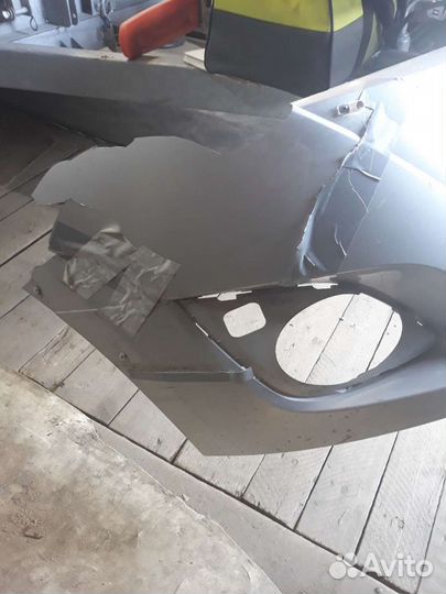 Продам бампер передний