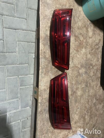 Задние стоп сигналы на ауди Q7 оригинал