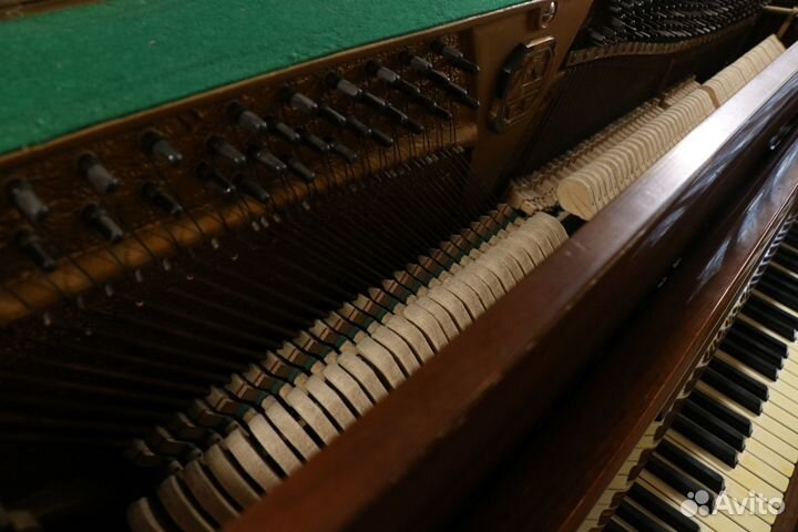 Продам пианино Ronisch