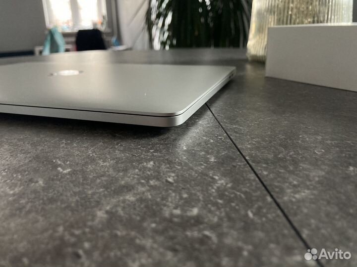 MacBook Pro 13 2019 i5/512/16 2.4Гц