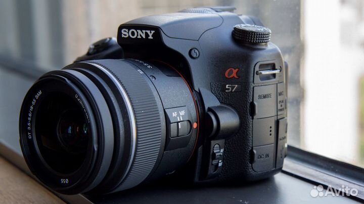 Фотоаппарат Sony SLT-A57 в хорошем состоянии