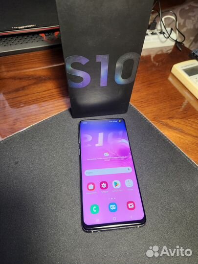 Samsung Galaxy S10, 8/128 ГБ