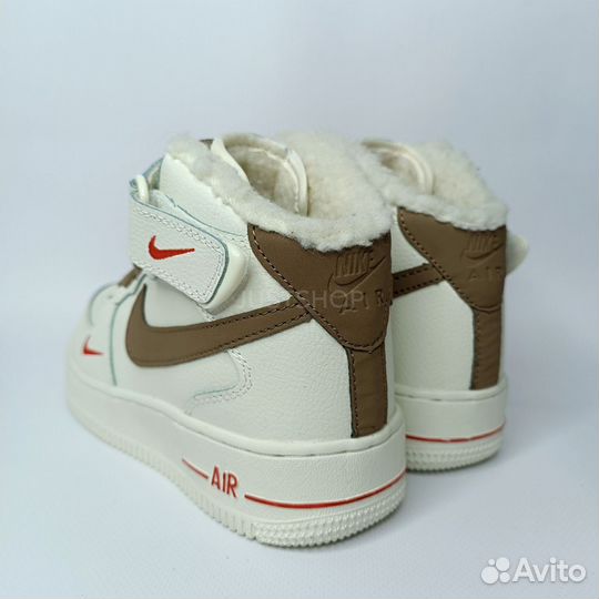 Кроссовки Nike Air Force 1 MID женские с мехом