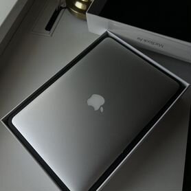 Apple macbook Air 13 early 2015