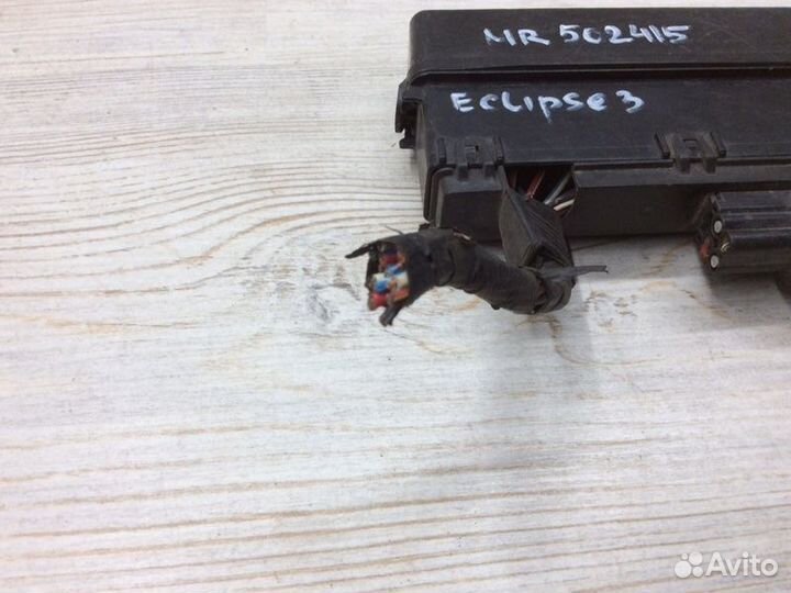 Блок предохранителей Mitsubishi Eclipse Iii