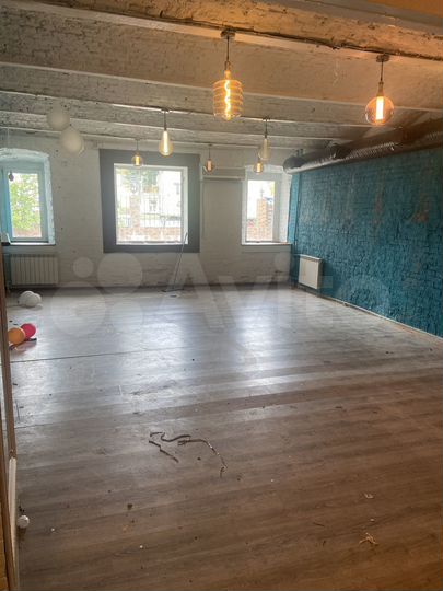 Свободного назначения, 200 м²