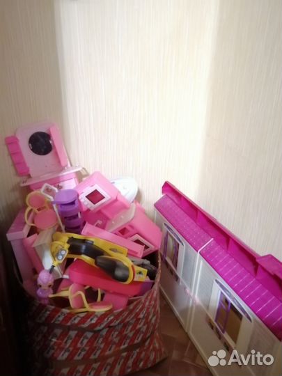 Домик кукольный