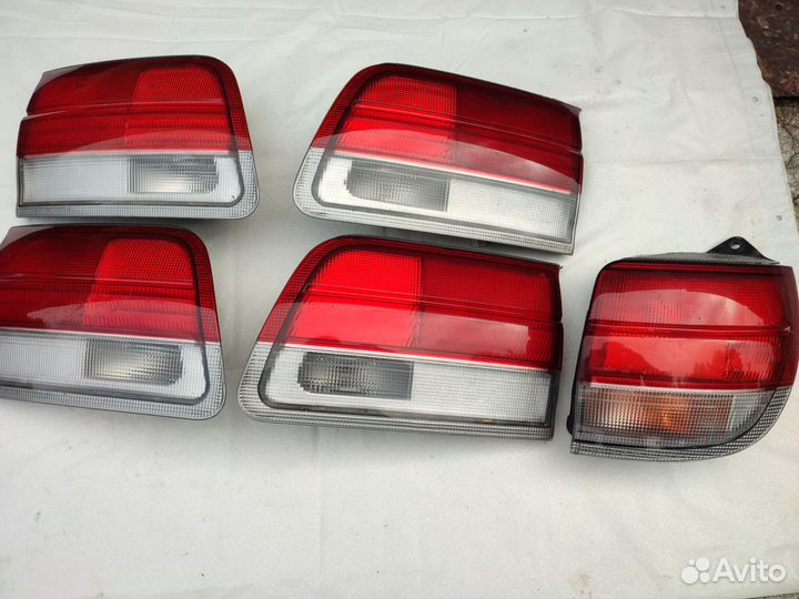 Toyota caldina 195 куз стопы R, L, 21-27, 21-26