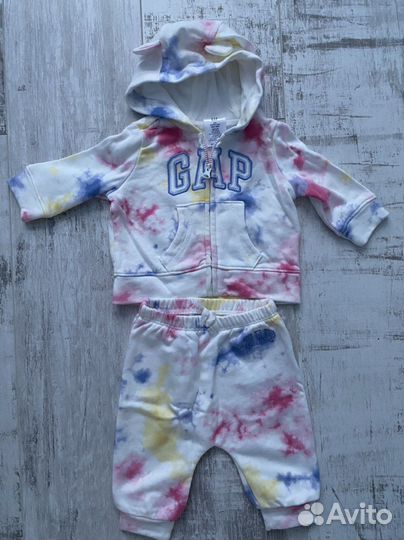 Костюм на девочку GAP