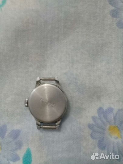 Часы женские чайка СССР
