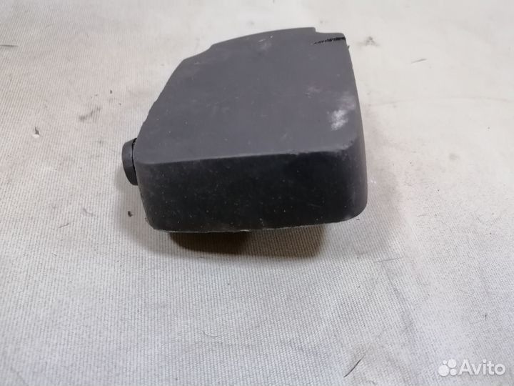 Клапан вентиляц.картерн.газов VW Passat B3 1988-93