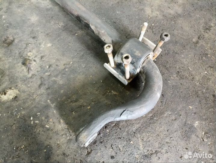 Стабилизатор поперечной устойчивости передний