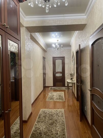 3-к. квартира, 80 м², 2/9 эт.