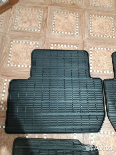 Автомобильные коврики резиновые Mitsubishi