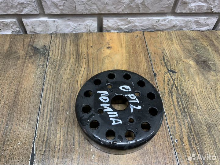 Kia Optima IV Шкив водяного насоса (помпы)