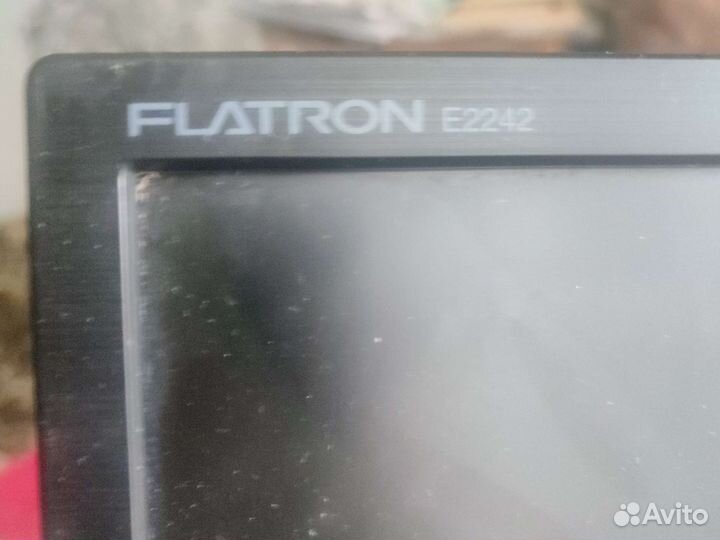 Монитор LG flatron E2242