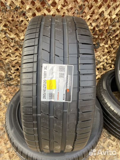 Hankook Ventus S1 Evo3 SUV K127A 295/40 R20 и 265/45 R20 110Y