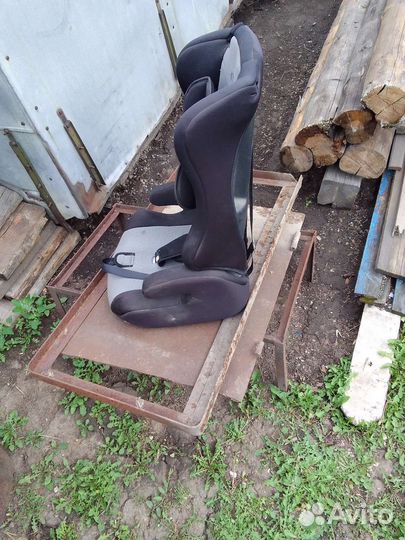 Детское кресло