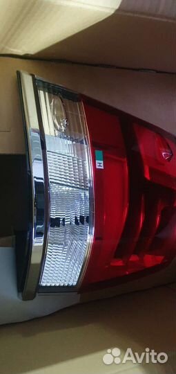 Фонарь задний левый Toyota Land Cruiser 200 2015