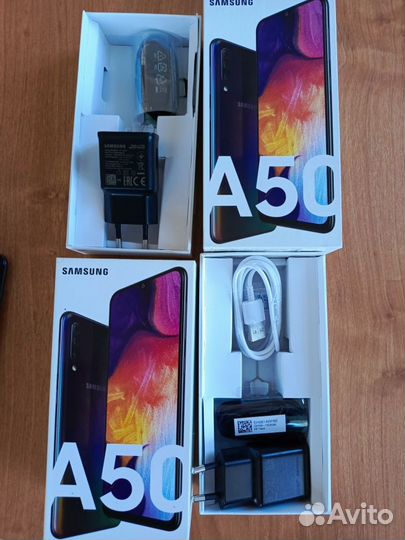 Samsung Galaxy A50, 4/64 ГБ