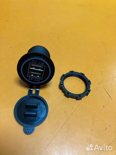 Зарядное устройство USB встраиваемое