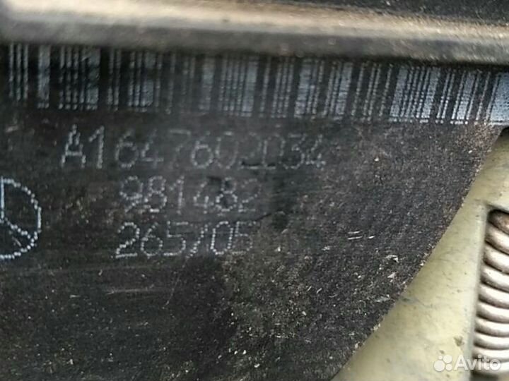 Ручка двери передняя правая Mercedes ML 164