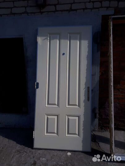 Дверное полотно б/у