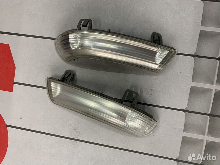 Повторители поворота в зеркало VW Jetta 5 оригинал