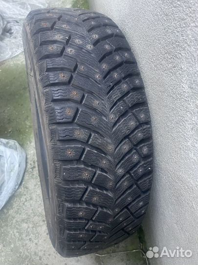 Michelin X-Ice North 4 185/65 R15