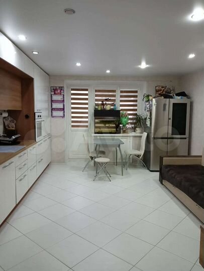 2-к. квартира, 65 м², 1/5 эт.